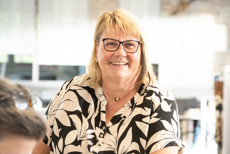 Ute Weiß, Administration, Empfang